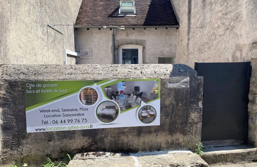 Orgelet House | Group B&B