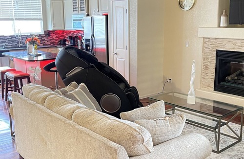 Brighton House | Group friendly Relaxing Brighton Home