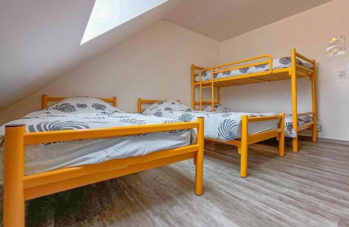 Mery-sur-Seine House | Group Gîte - 69 people