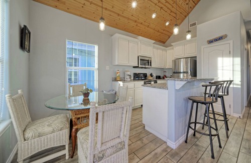 Flour Bluff House | Group Getaway w/Pool, Boat Dock | 2 Homes | Laguna Village Retreat by AvantStay