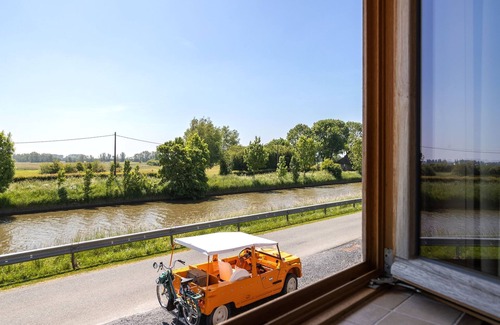 Sint-Jacobskapelle House | Group Home in Diksmuide with Garden