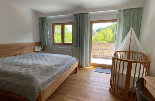 Huzenbach House | Group house Baiersbronn LUG INS TAL up to 27 persons - Great view, garden, terrace, barbecue, WLAN