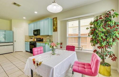 Houston House | Group-Ready Getaway in North Houston!