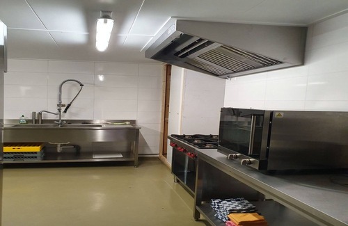 Bant House | Group Stay in Eigen Wijze near Playing Field