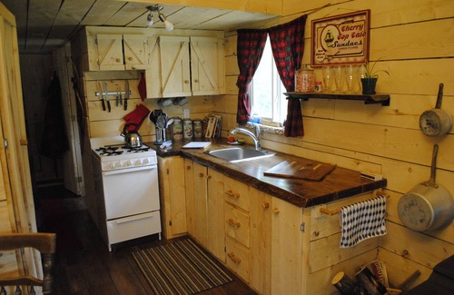 Dease Lake House | Grouse House. Off Grid Wilderness Cabin in Dease Lake