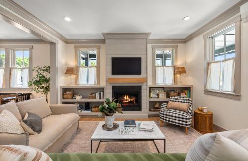 Pacific Beach House | Grove Cottage by Seabrook Hospitality