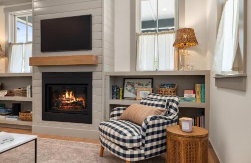 Pacific Beach House | Grove Cottage by Seabrook Hospitality