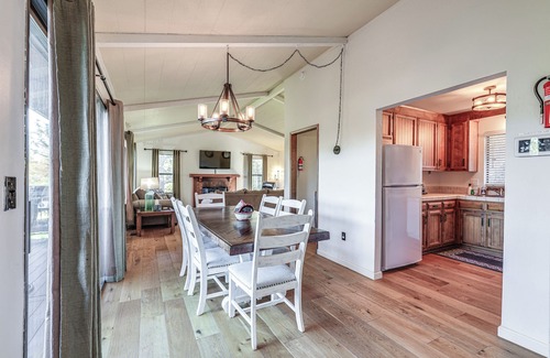 Groveland Cottage | Groveland Home w/Deck: 2 Mi to Pine Mountain Lake