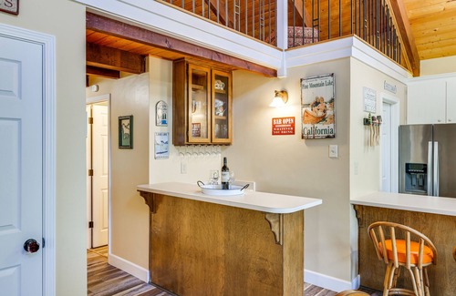 Groveland House | Groveland Home - Walk to Pine Mountain Lake!