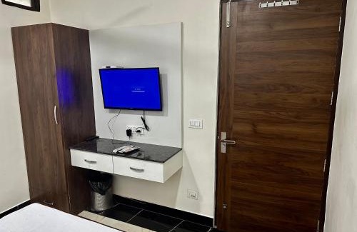 Bathinda Hotel | Grover International hotel