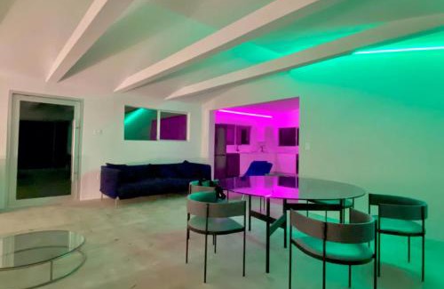 Landers House | Grow House by Fieldtrip Remote Lux w 100ft Pool