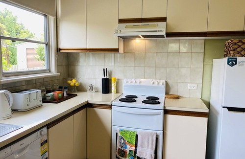 Yarram Cottage | Growse House- Home away from Home