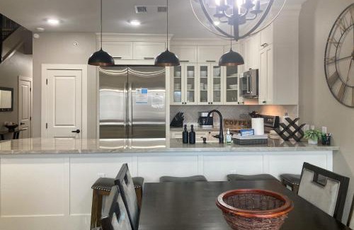 Gruene Apartment | Gruene Luxury on the Guadalupe