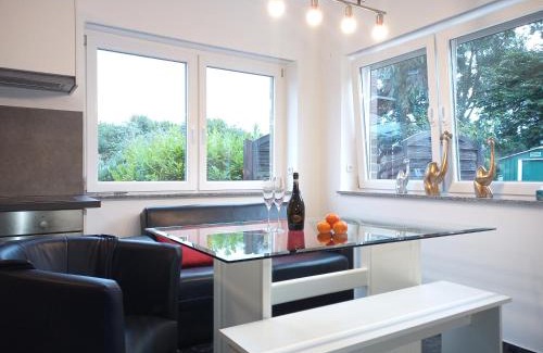 Schaar Apartment | Gruener Garten