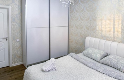 Svyatoshyns'kyi District Apartment | Grunvald LUX
