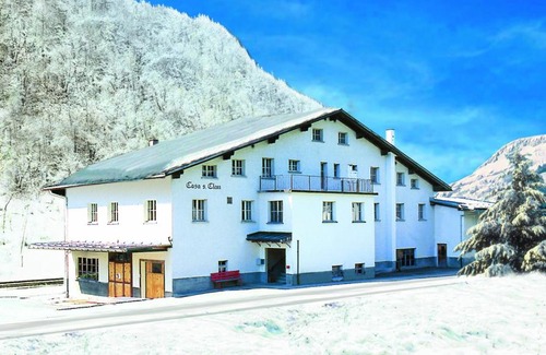 Rueun Hostel | Gruppenhaus S.Clau