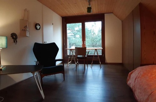 Aesch House | Gruppenunterkunft in schöner Villa, naturnah, mit Sauna