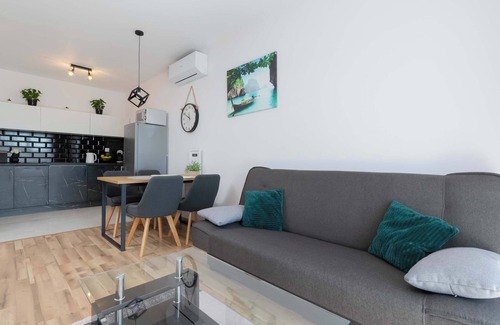 Jastrzebia Gora Apartment | Grzybiarzy 37 Jastrzębia Góra | Charming Alice Apartment | Terrace with Garden