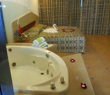 Cuernavaca Hotel | GS Cuernavaca Drive Inn - Adults Only