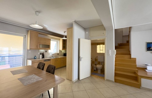 Piraeus Apartment | Gtrip Piraeus Duplex - 3363