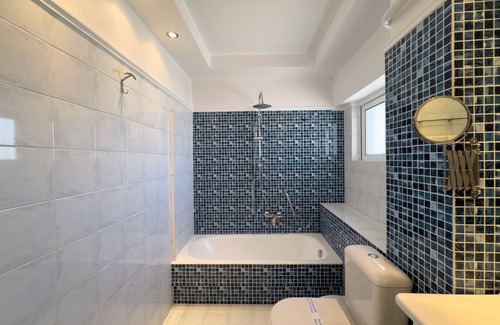 Piraeus Apartment | Gtrip Piraeus Duplex - 3363