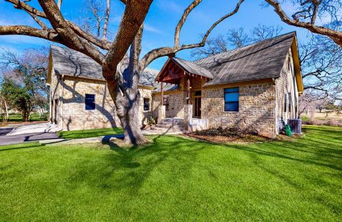 Seguin House | Guadalupe Getaway