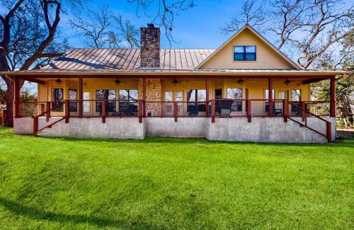 Seguin House | Guadalupe Getaway