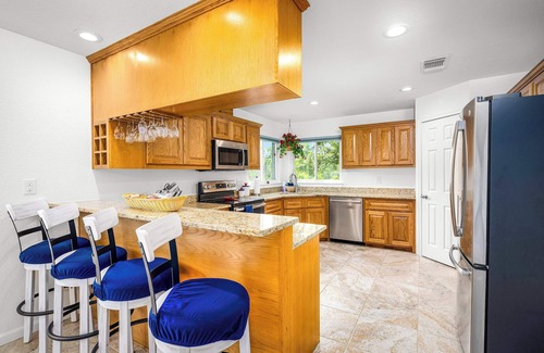 Seguin House | Guadalupe River Access | Large Yard | Private Deck