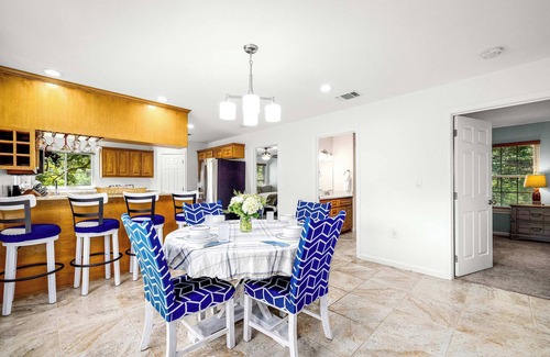 Seguin House | Guadalupe River Access | Large Yard | Private Deck