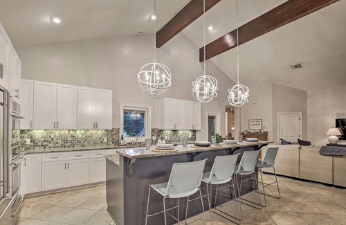 Seguin House | Guadalupe River Paradise w/Hot Tub, Dock & Kayaks
