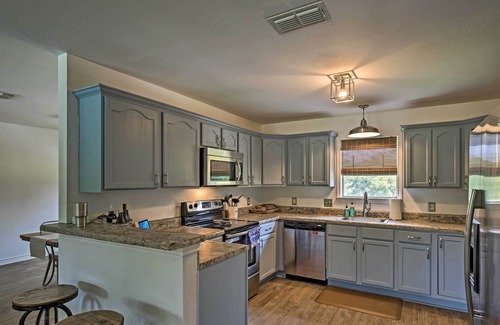 Seguin House | Guadalupe River Retreat w/Private Yard