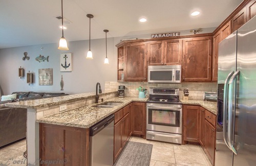 New Braunfels Condo | Guadalupe Riverfront! Upscale gated complex with pool, direct river access!