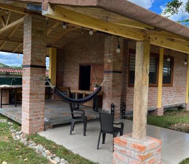 Archidona House | Guaduas y moretes