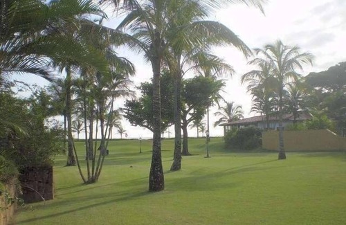 Guaeca House | Guaecá Beach, on the field, almost standing on the sand with sea view