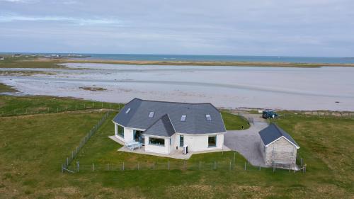 Eochar House | Gualan Sands