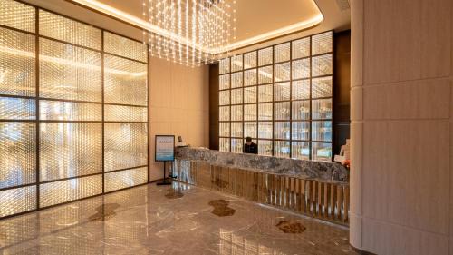 Huadu Hotel | Guangzhou Baiyun Airport Orange Crystal Hotel