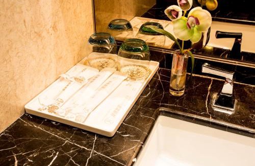 Haizhu Apartment | Guangzhou Canton Fair Jufeng Administrative Hotel Poly World Trade Center Branch