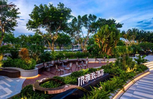 Panyu Hotel | Guangzhou Elegant International Hotel Panyu Square Metro Station Branch - Free Shuttle Bus to Canton Fair Complex During Canton Fair Period & Free Deliver Service to Guangzhou Baiyun International Airport