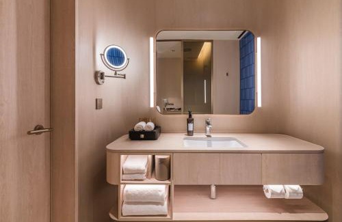 Huangpu Hotel | Guangzhou Olympic Sports Centre Financial City Crystal Orange Hotel