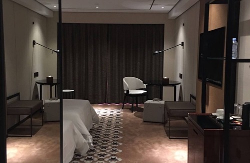 Guangzhou Hotel | Guangzhou Paco Hotel - Dongpu Teemall