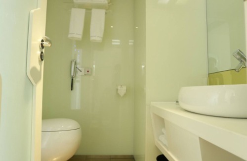 Liwan Hotel | Guangzhou Planet Hotel