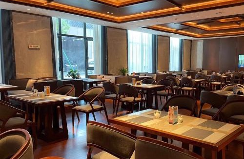 Yuexiu Hotel | Guangzhou Zhicheng Leader Tour International Apartment-The Legend Building-FREE SHUTTLE BUS FOR CANTON FAIR-1mins to Line5 STN