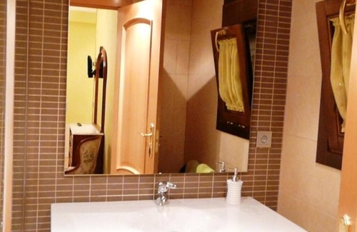 Barbastro Apartment | GUARA CASA CASTRO TOURIST APARTMENT, IN THE HEART OF SOMONTANO.