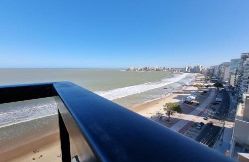 Praia do Morro Apartment | Guarapari Praia - 4 quartos Frente mar Praia do Morro Ed Praia Center