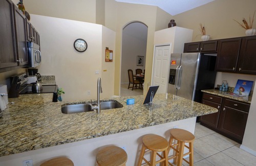 Lake Berkley House | Guard-Gated Resort:Private Pool & Free Wi-Fi!