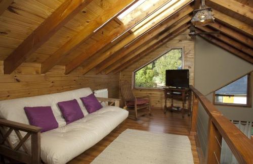 Angostura Cabin | Guardianes Del Bayo