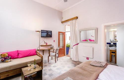 Robertson House | GuBas De Hoek meet eat sleep