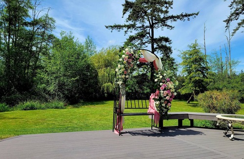 Anacortes House | Guemes Island Family 4 Bedrooms/2 Attics, Beautiful Private Yard, Wedding Venue