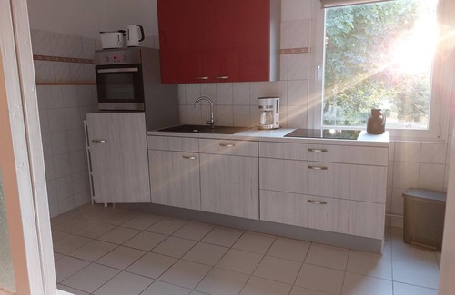 Bad Duerrenberg Apartment | Guest apartment Heinrich Heine Schule - Holiday apartment 1