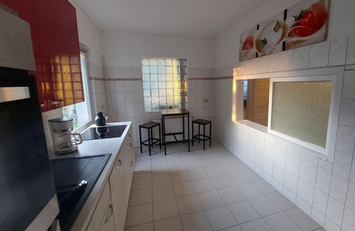 Bad Duerrenberg Apartment | Guest apartment Heinrich Heine Schule - Holiday apartment 1